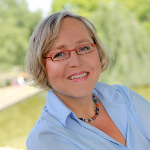 Kerstin Haarmann (VCD) sitzt in der Jury Eisenbahner mit Herz der Allianz pro Schiene.